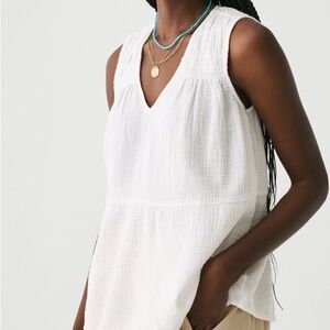 NWT FAHERTY White Dream Cotton Gauze Ainsley Top Size XS Organic Beach Relaxed
